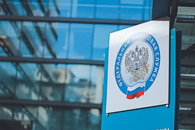 ФНС России напоминает о переносе срока уплаты страховых взносов с дохода более 300 000 рублей за 2021 год