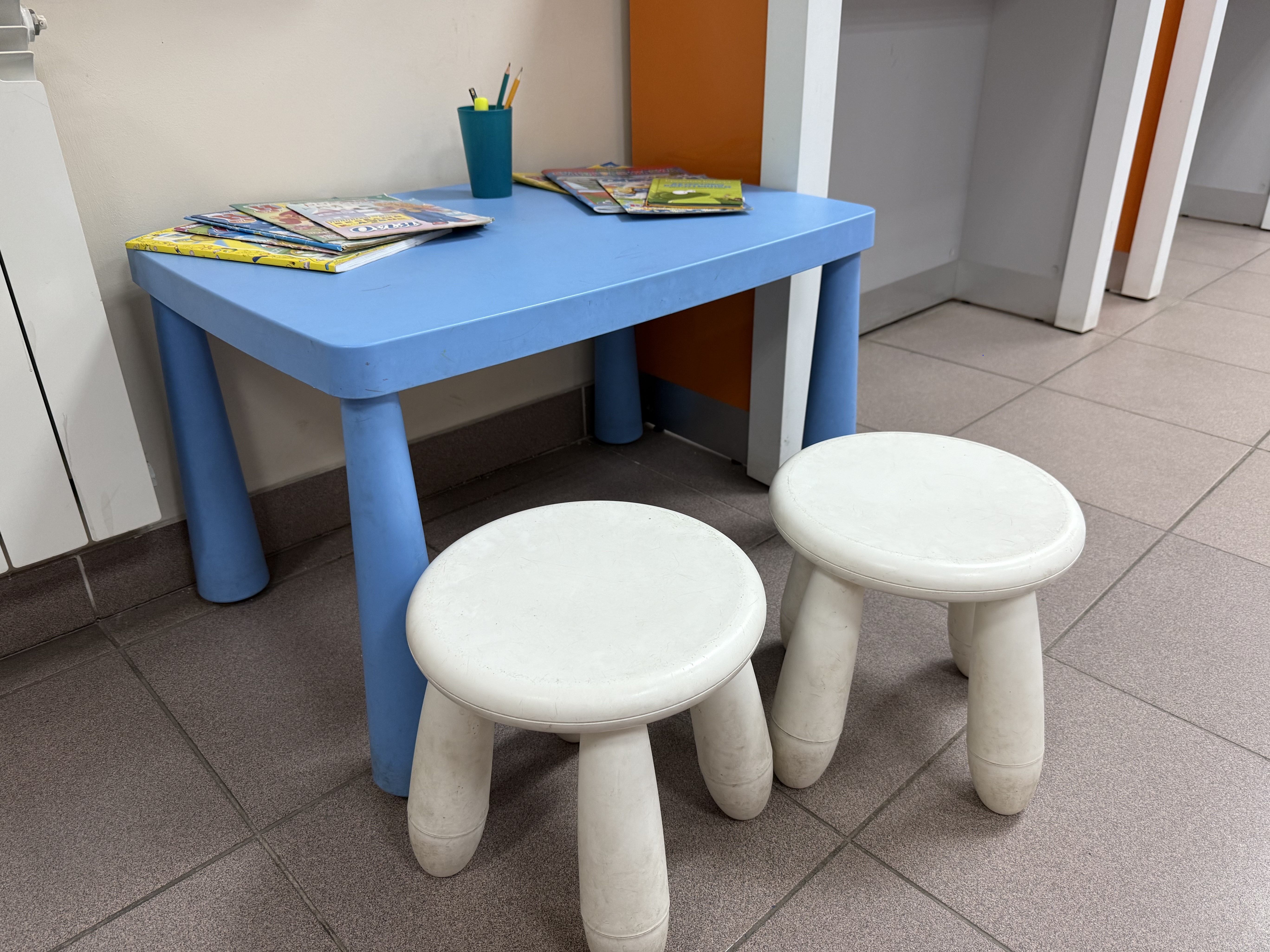 Если Вы планируете посетить Инспекцию с ребенком, для него предусмотрен детский уголок с раскрасками (играми)