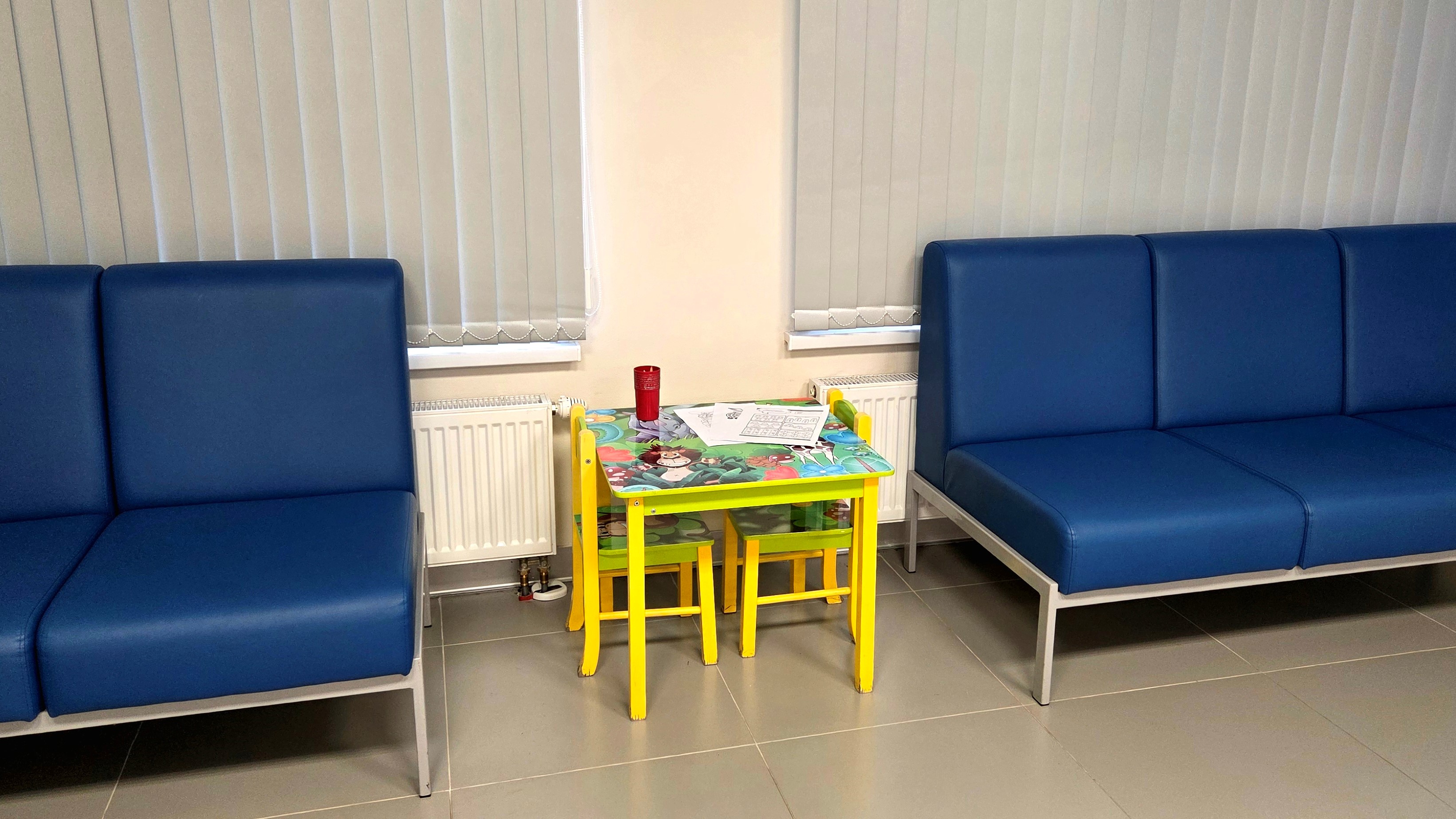 Для посетителей с детьми есть детский уголок