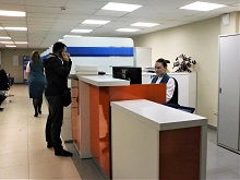 Администратор зала ответит на вопросы по порядку получения государственных услуг  